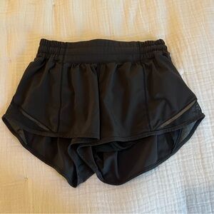 Lululemon Hotty Hot Low-rise Lined Short 2.5”